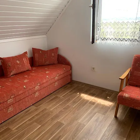 Retro Nyaralo Ferienhaus